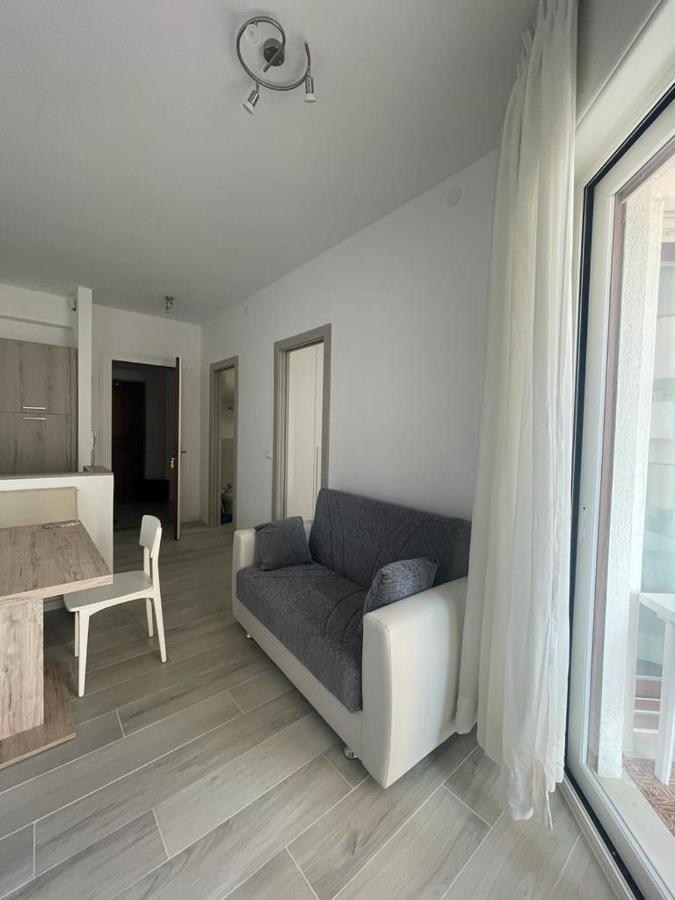 Residence Apollo - Walterigato Apartments Solo Per Famiglie Лідо-ді-Єзоло Екстер'єр фото