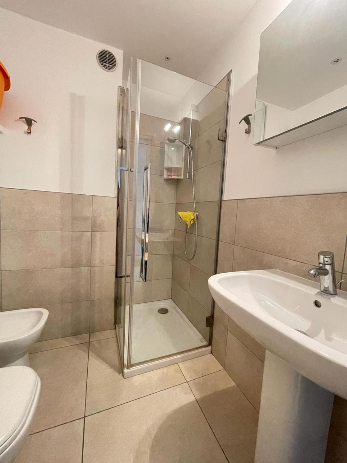 Residence Apollo - Walterigato Apartments Solo Per Famiglie Лідо-ді-Єзоло Екстер'єр фото